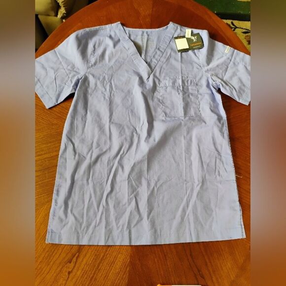 Featherhead Scrubs Top - Size: Medium   (1169) - Picture 1 of 5